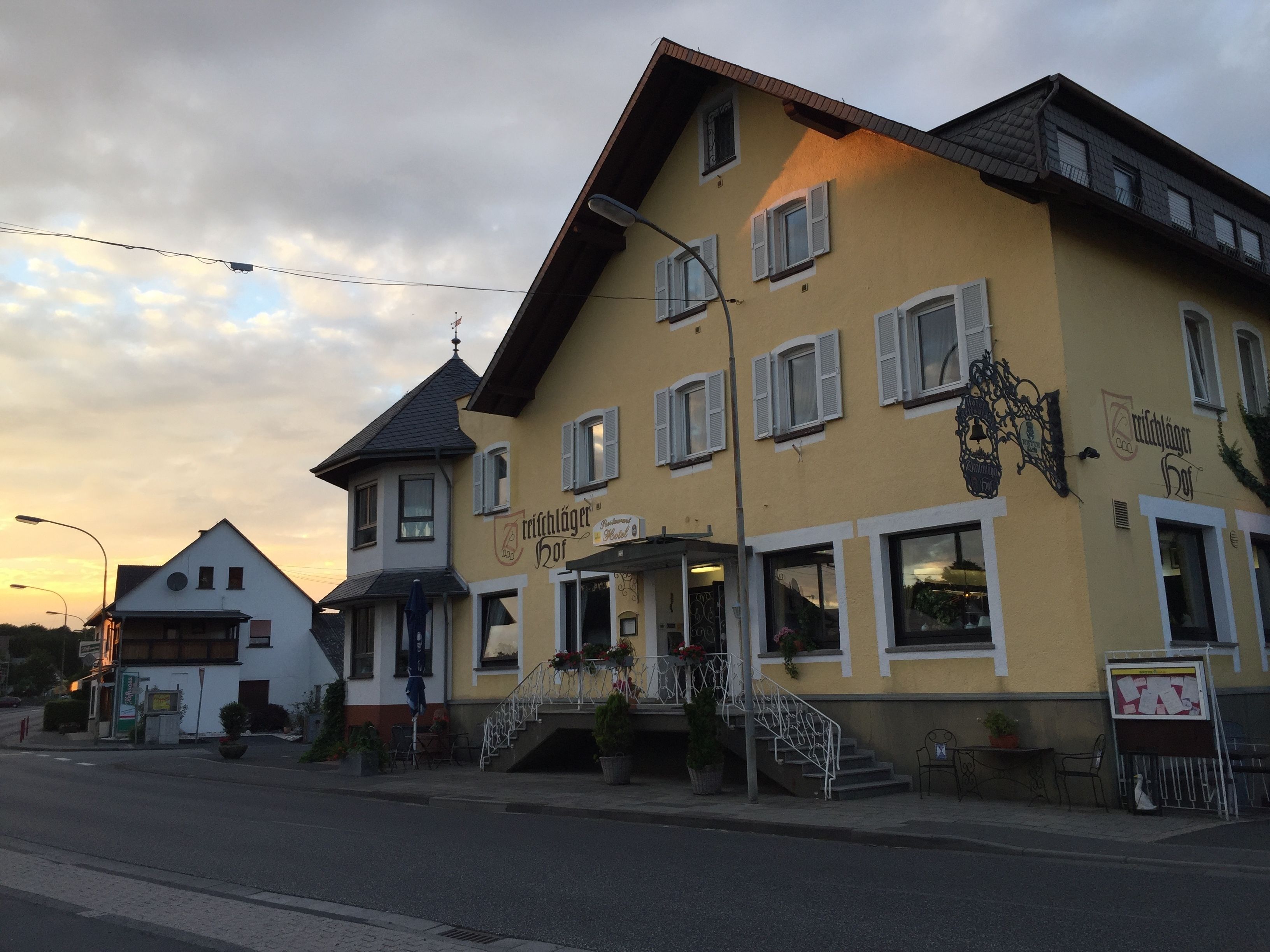 Dreischlager Hof — Neustadt