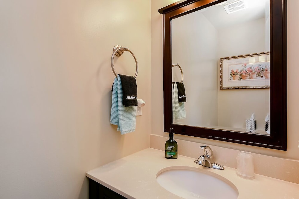 Boise Hillside Suites - photo 29