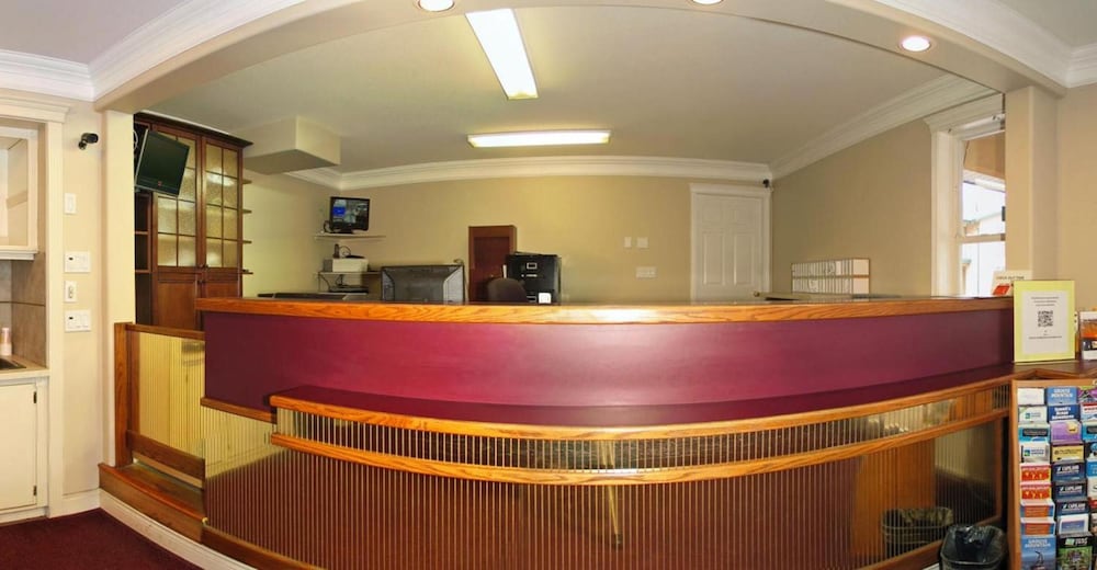 Intown Inn & Suites — Merritt — photo 5