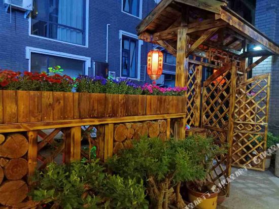 Fengyi Inn in Laojunshan in Luanchuan Chengguanzhen, People's Republic of China