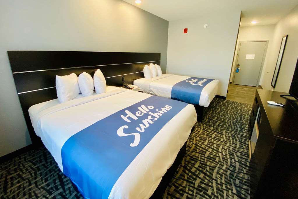 Days Inn & Suites by Wyndham Horn Lake Memphis Graceland - photo 10
