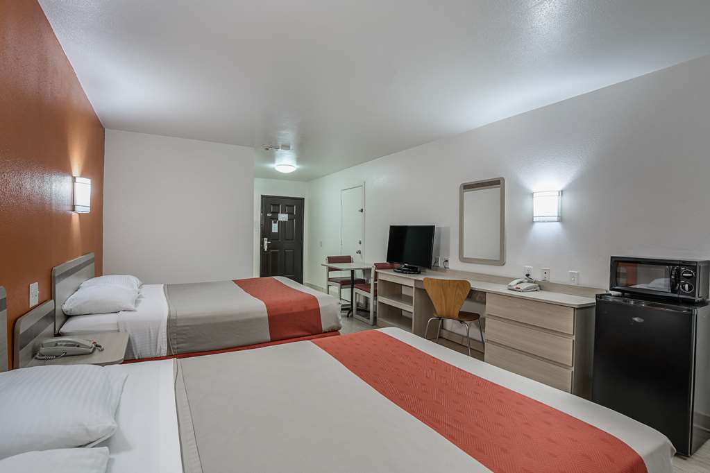 Motel 6 Pasadena TX - photo 18