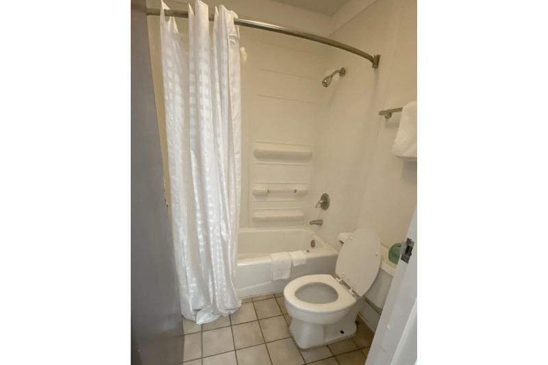 Landmark Hotel - photo 25