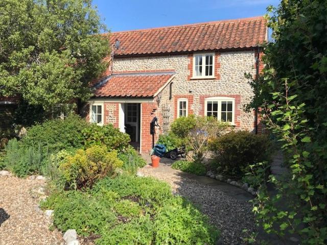 Brook Cottage Luxury in Mundesley — 4-Star Luxury Hotel in Mundesley, United Kingdom