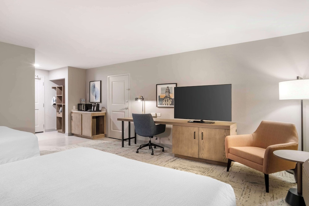 Hilton Garden Inn Charlotte Concord - photo 16
