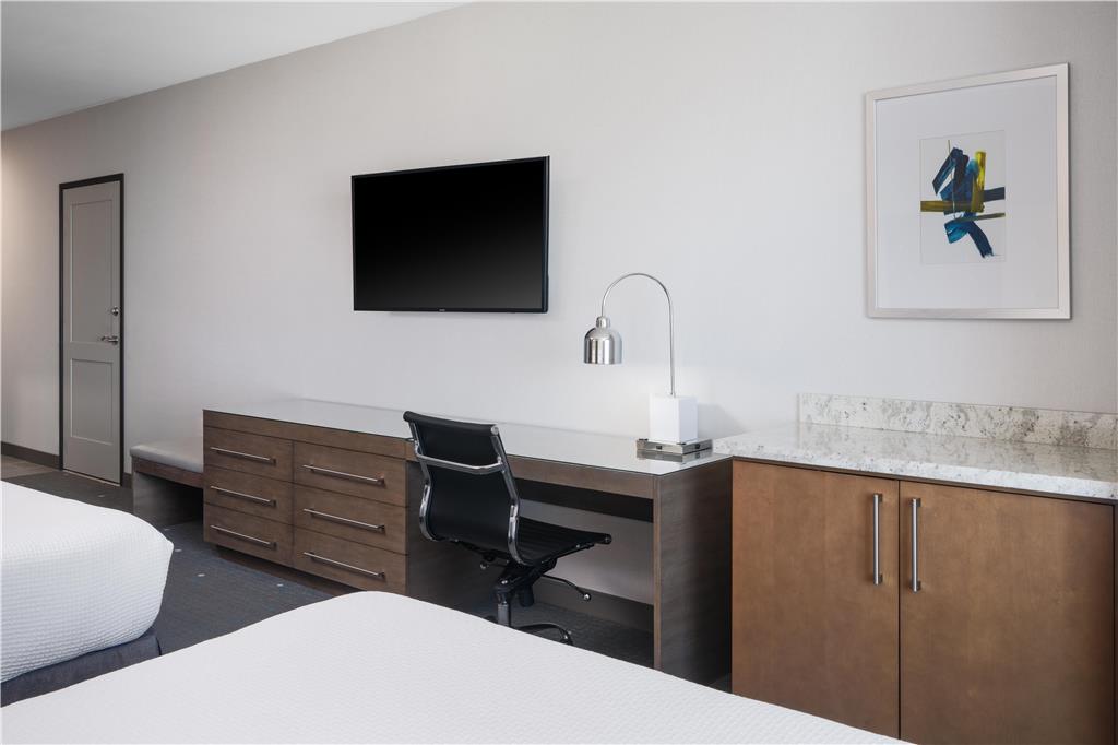 Best Western Premier Hotel at Fisher's Landing - photo 40