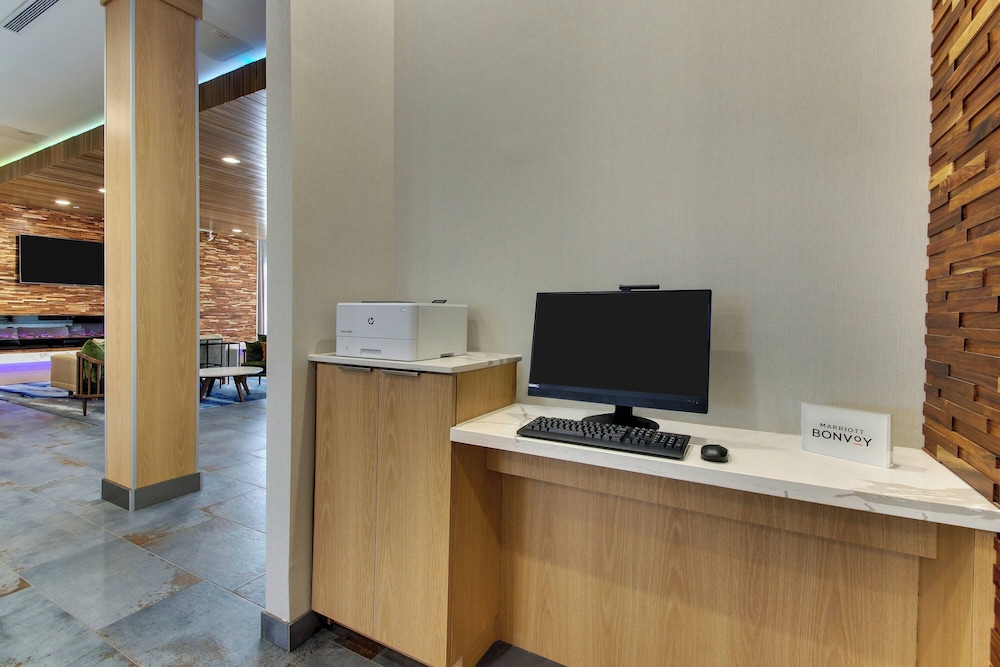Fairfield Inn & Suites by Marriott Houston Brookhollow - photo 28
