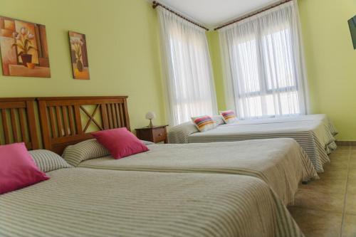 Casa Rural La Pinta SendaViva y Bardenas — 4-Star Luxury Hotel in Villafranca, Spain