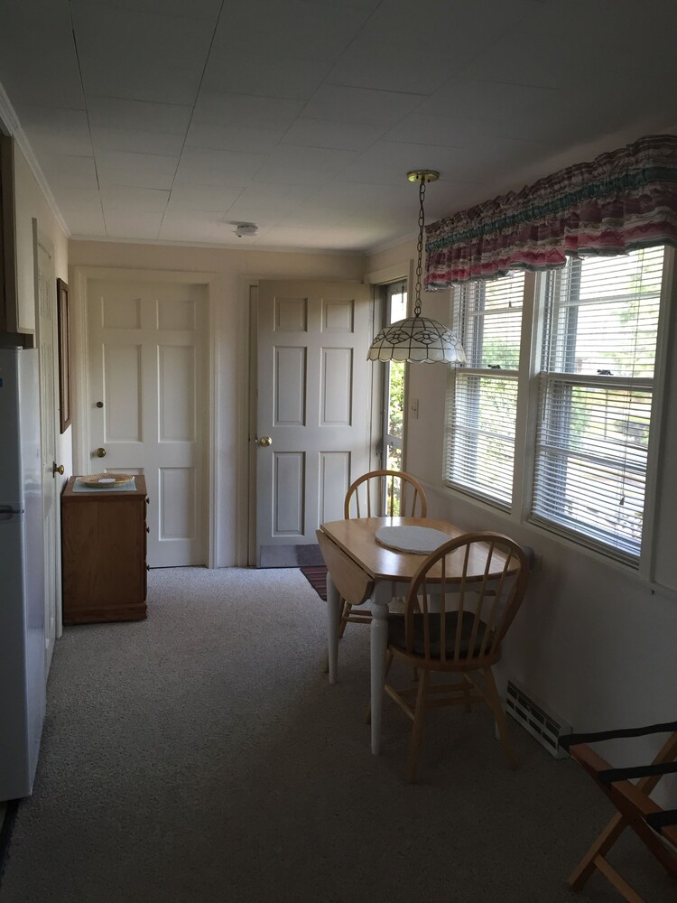 Midway Motel & Cottages - photo 11