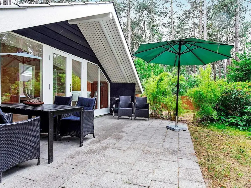 3 Bedroom Amazing Home In Store Fuglede — 4-Star Luxury Hotel in Horve, Denmark