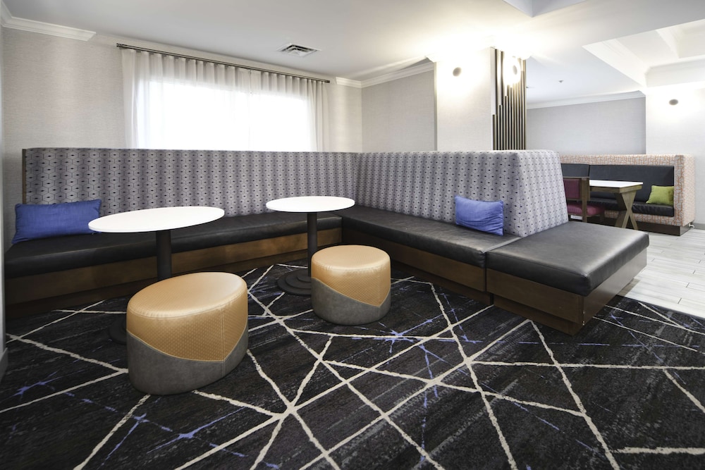 Hampton Inn Bryant - photo 5