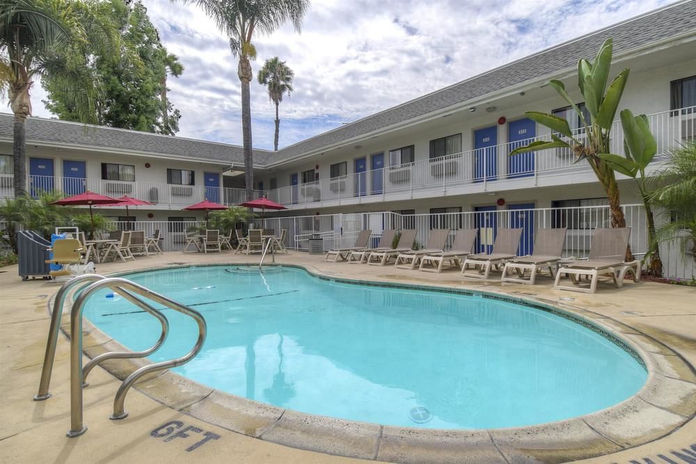 Motel 6 Los Angeles Baldwin Park - photo 20