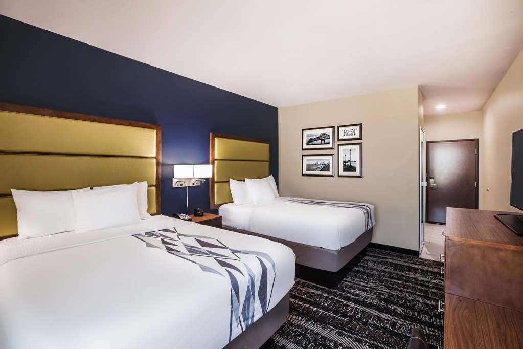 La Quinta Inn & Suites by Wyndham Baton Rouge Port Allen - photo 20