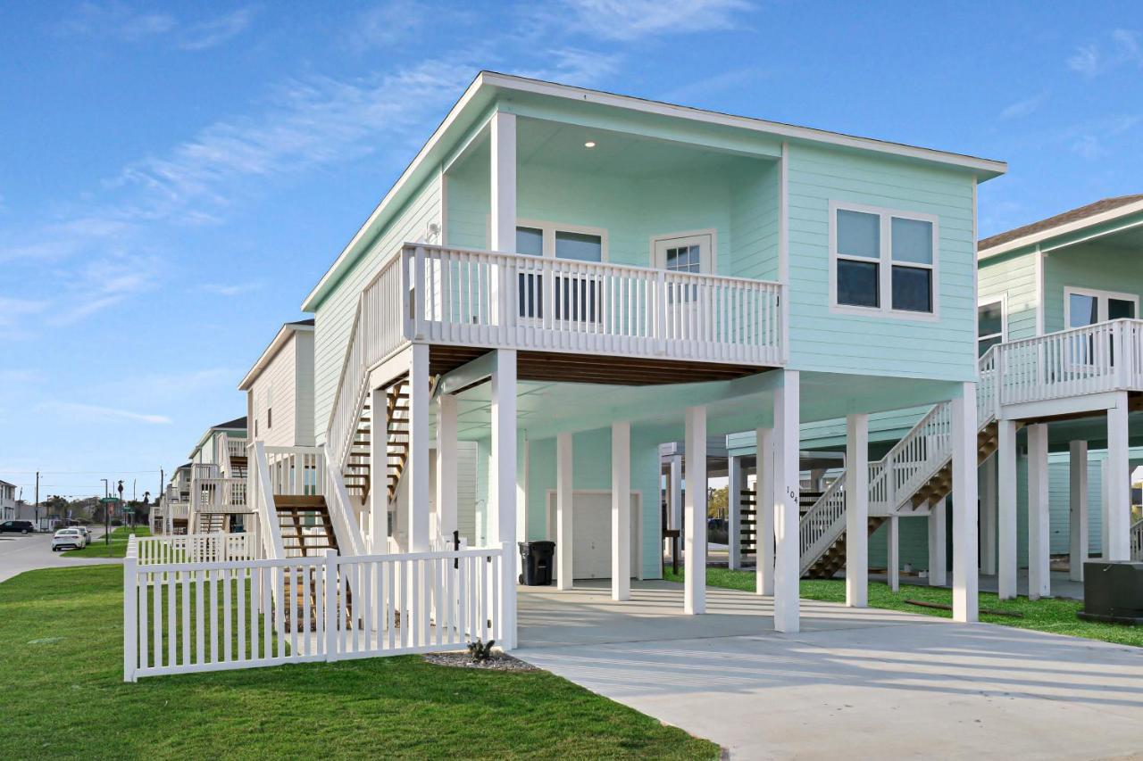 Hook Line and Sleeper - carbon neutral hotel in Rockport