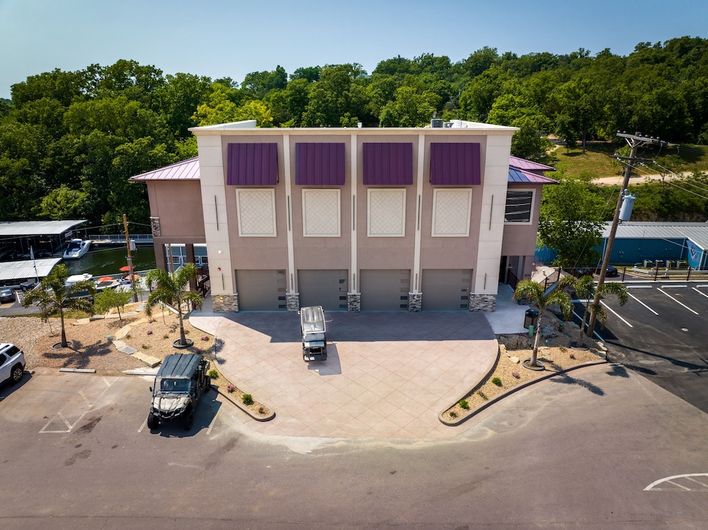 The Resort at Lake of the Ozarks - photo 5