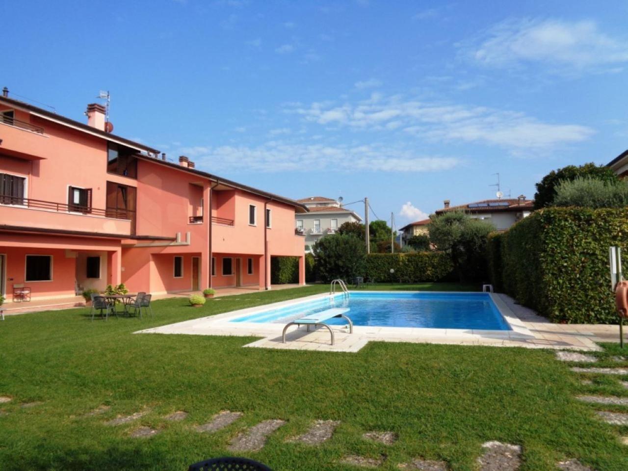 Appartamento Eden — 4-Star Luxury Hotel in Bardolino, Italy