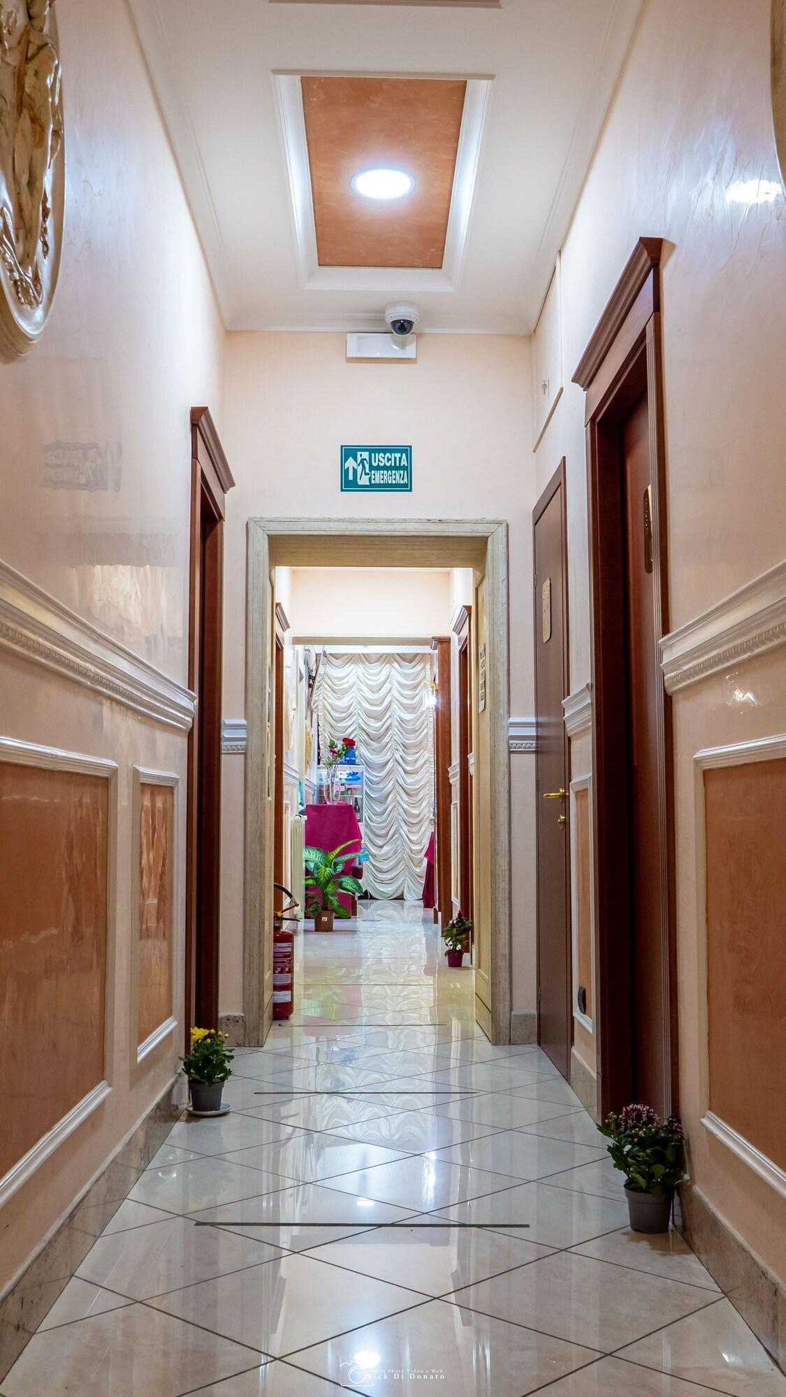 Hotel Halifax - last minute hotel in Rome
