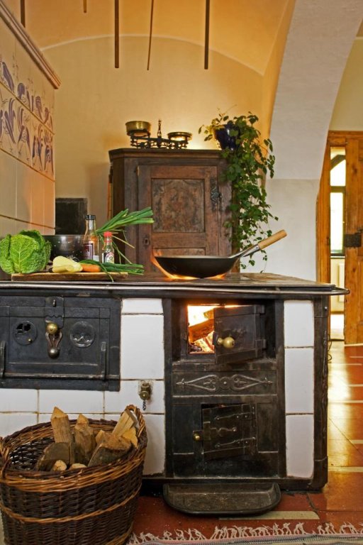 Castello Schloss Lichtengraben - carbon neutral hotel in Bad Sankt Leonhard Im Lavanttal