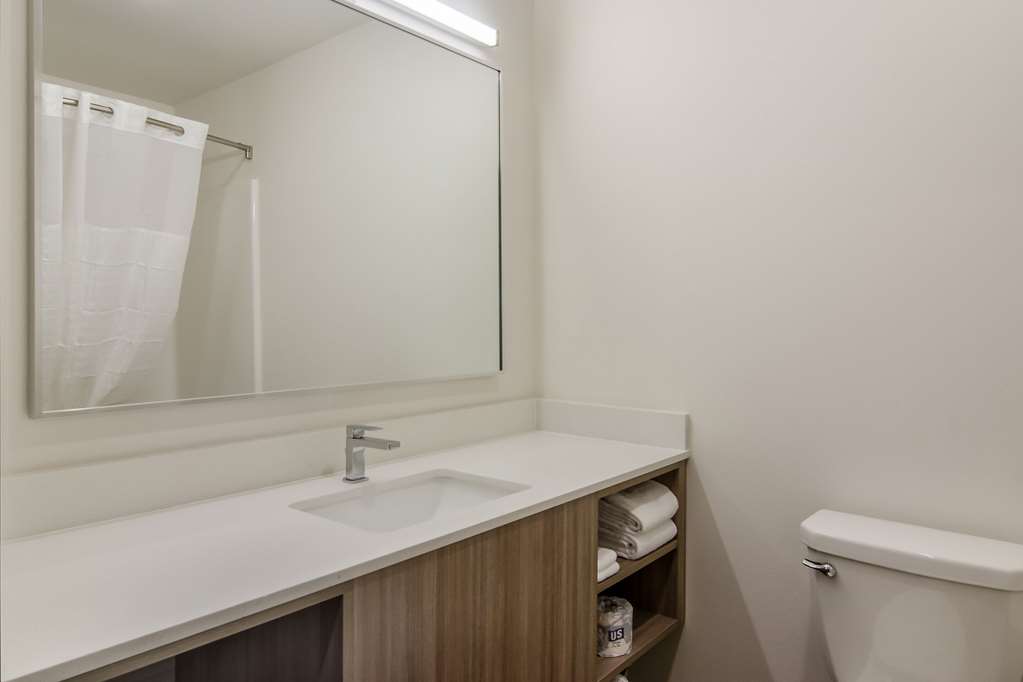 WoodSpring Suites Tacoma Lakewood - photo 22