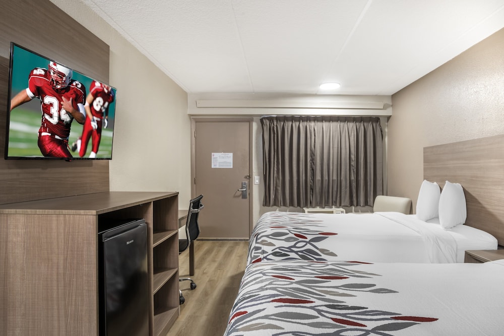 Red Roof Inn Greenville - photo 16