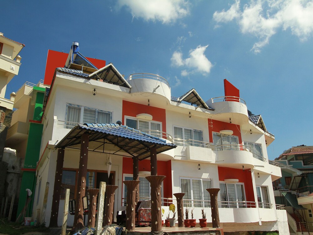 Oyo 11709 A Ooty Honey Huts — hotel in Ooty