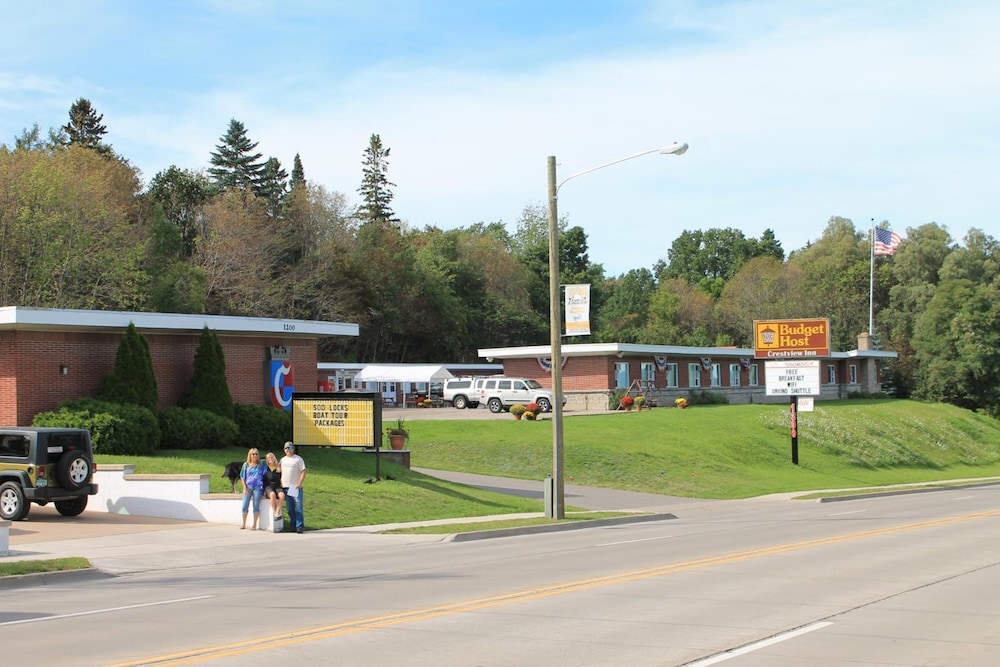Budget Host Crestview Inn - photo 24