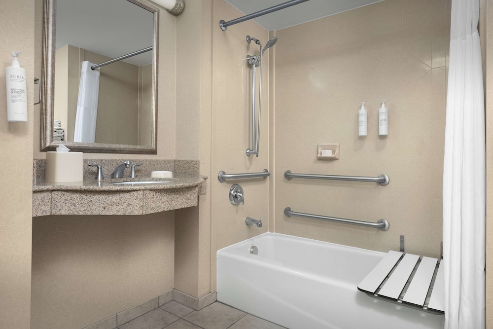 Hampton Inn Syracuse Clay - photo 21