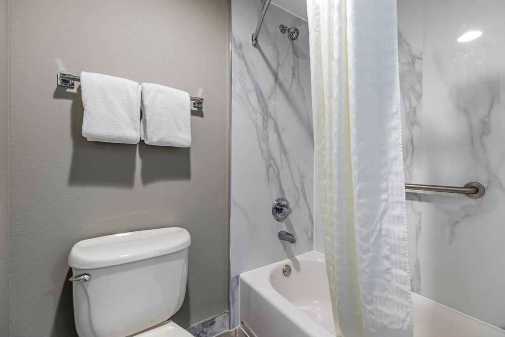 Best Western Louisville Airport Expo - photo 22
