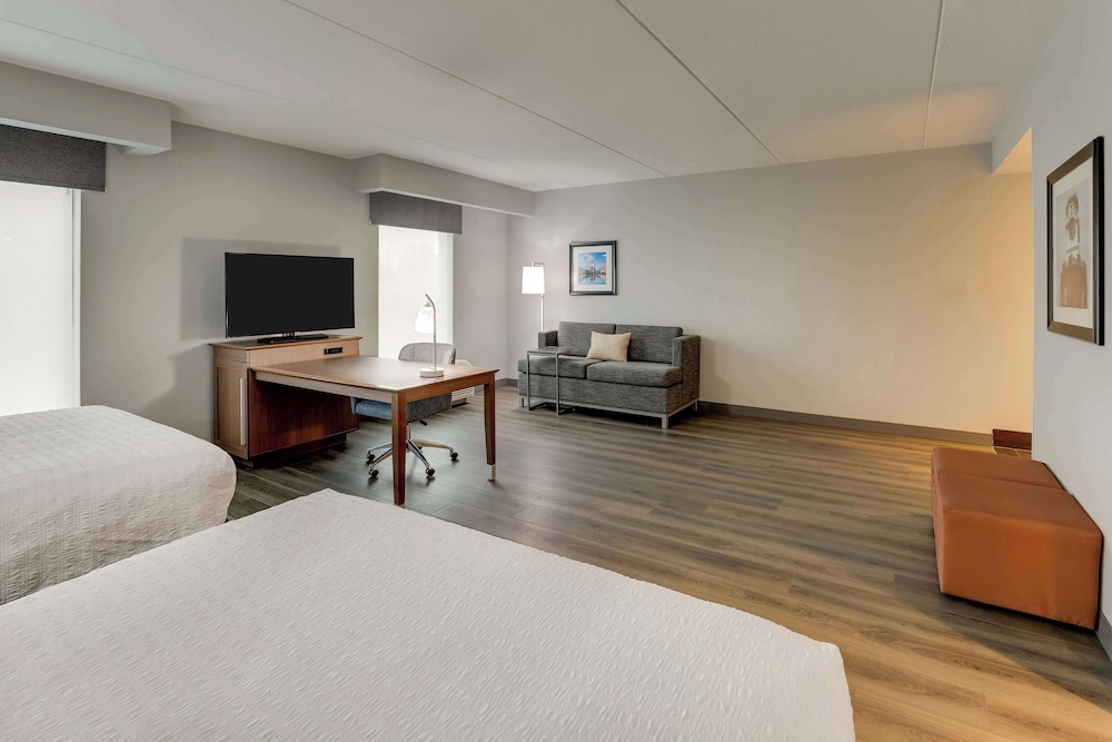 Hampton Inn & Suites Rome - photo 20