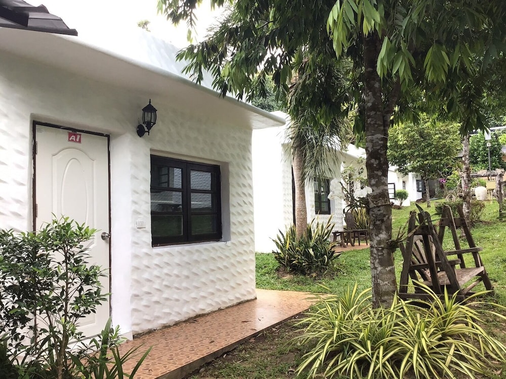 Baan Aunrak Koh Chang in Ko Chang Tai, Thailand