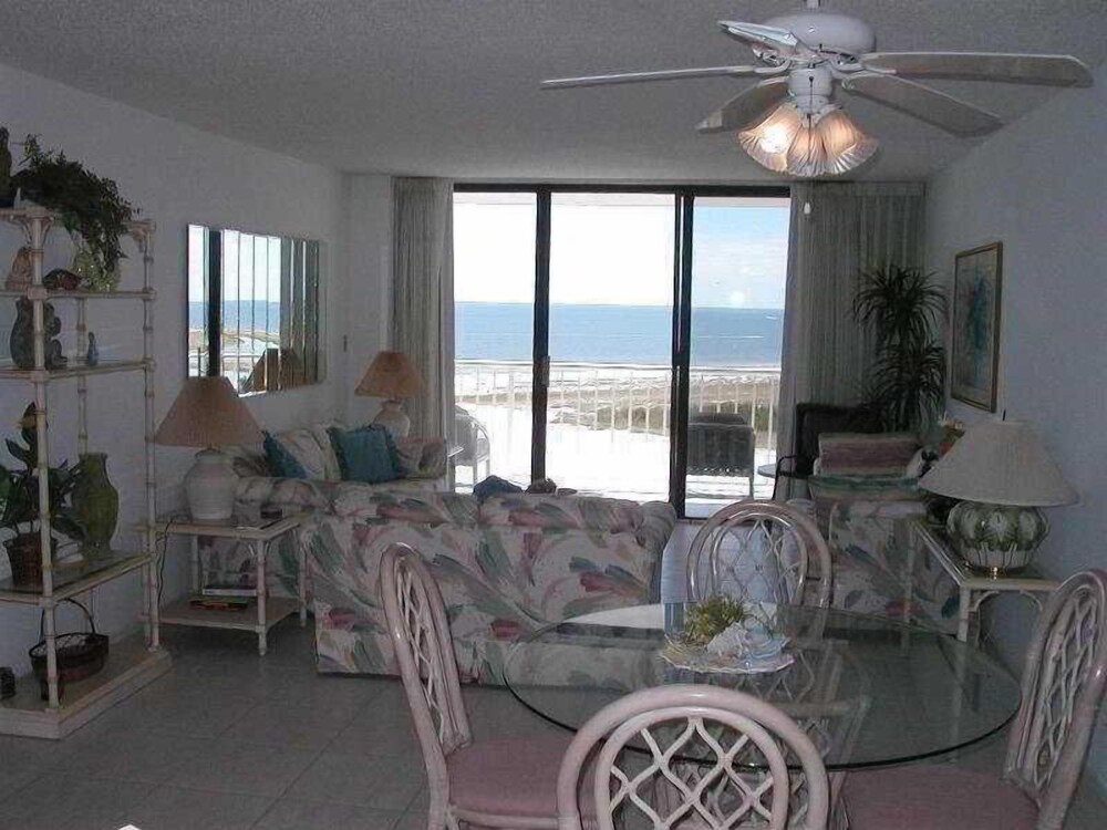Southsea Tower Apartments Marco Island - photo 4