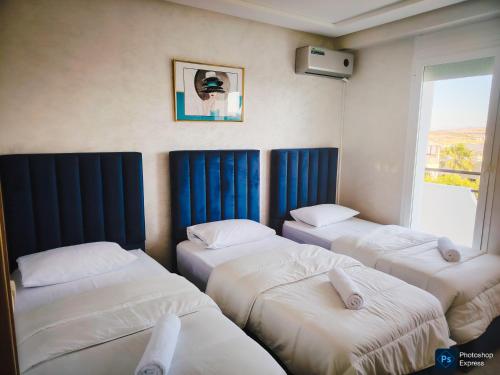 Appartement de 3 chambres avec piscine et climatiseur sur la Plage de Achakar — 4-Star Luxury Hotel in Tangier, Morocco