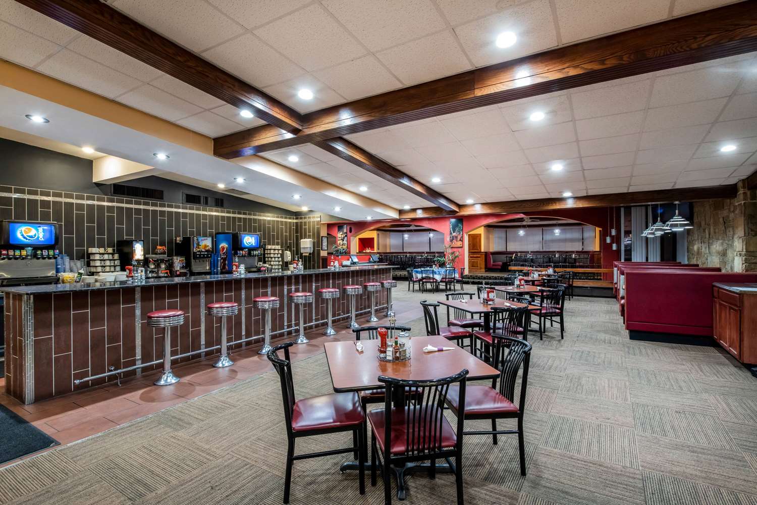 APM Inn and Suites - photo 12