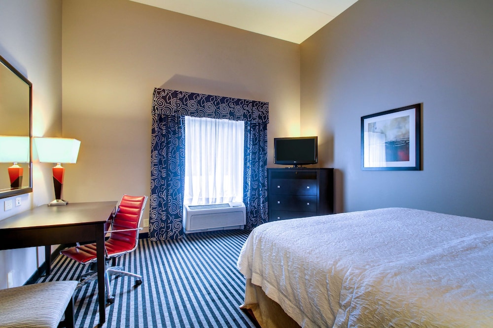 Hampton Inn Birmingham Leeds - photo 7