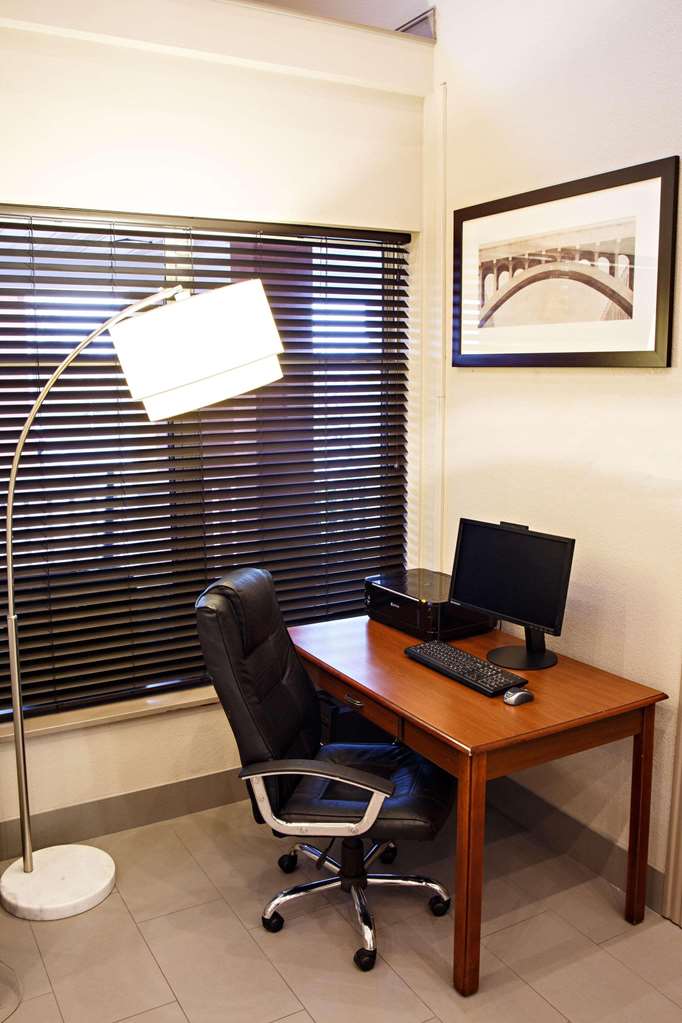 Country Inn & Suites by Radisson Harrisburg West Mechanicsburg - photo 13