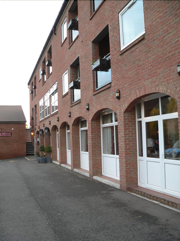 Oliver Cromwell Hotel — hotel in March