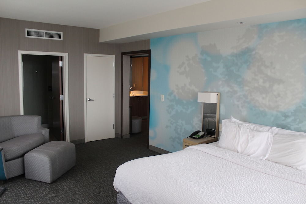Courtyard Muncie at Horizon Convention Center - photo 12