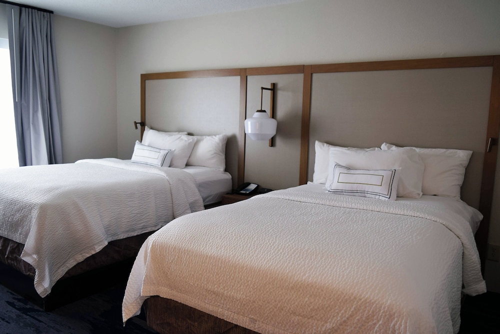 Fairfield Inn and Suites by Marriott Youngstown Austintown - photo 5