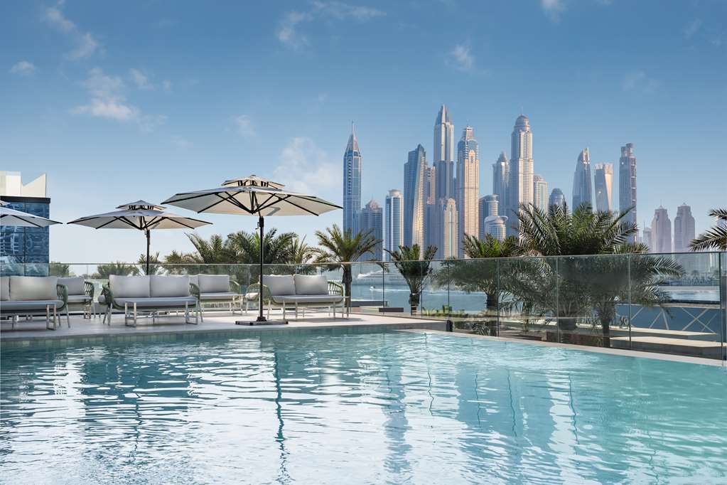Radisson Beach Resort Palm Jumeirah — 4-Star Luxury Hotel in Dubai, United Arab Emirates