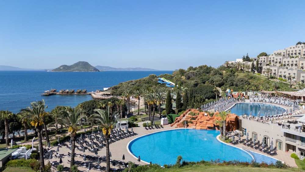 Yasmin Bodrum Resort — Turgutreis