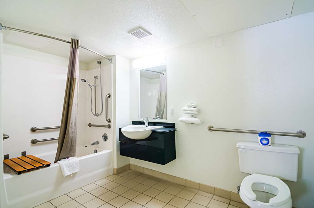 Motel 6 Barstow CA - photo 19