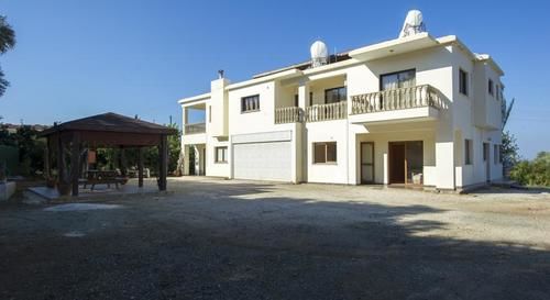Georgias Apartments