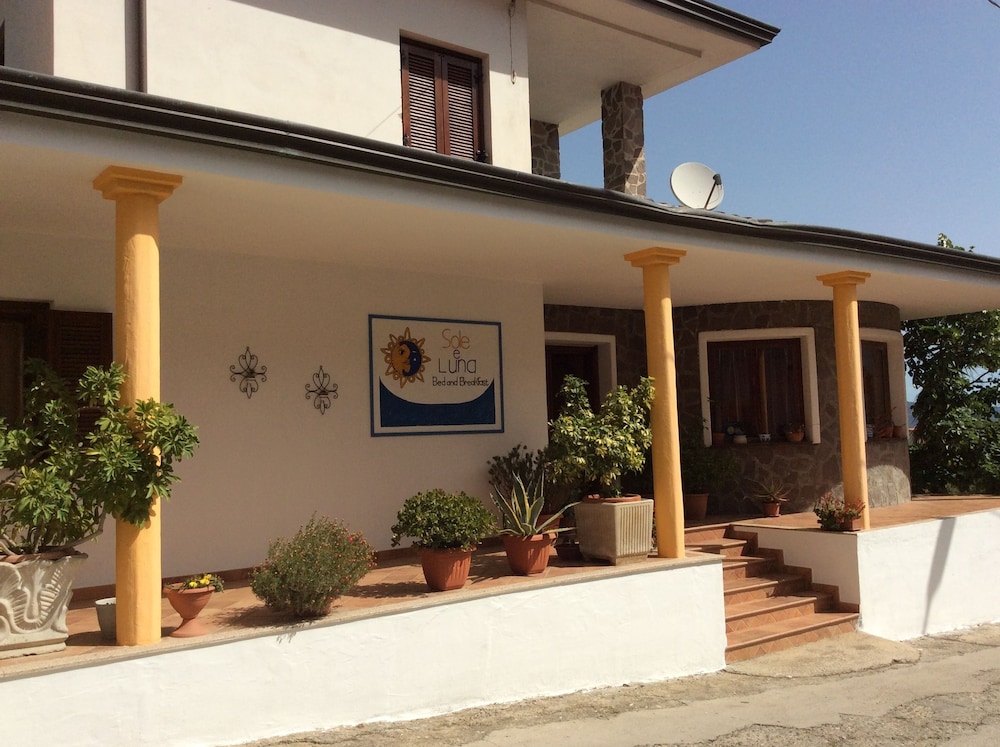 Sole e Luna — hotel in Oliena