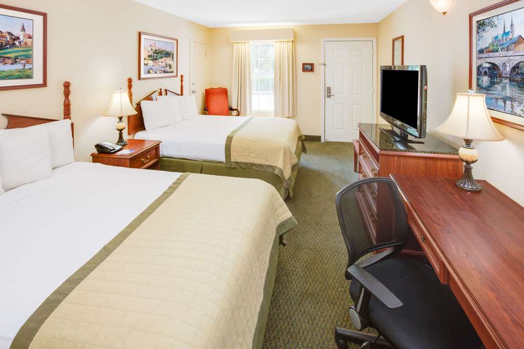 Baymont by Wyndham Ozark - photo 6