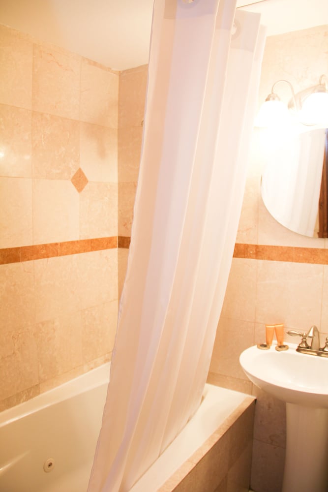Hollywood Beach Resort beautiful Studio - photo 13
