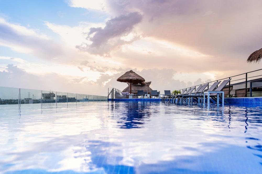 Hotel 52 Playa Del Carmen