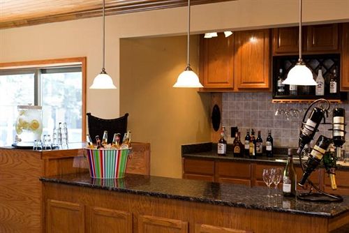 Chase Suite Hotel - photo 21