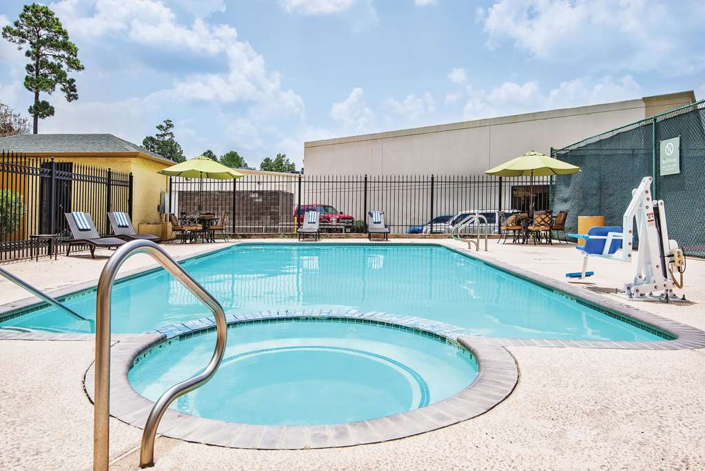 La Quinta Inn Suites Houston North Spring - photo 9