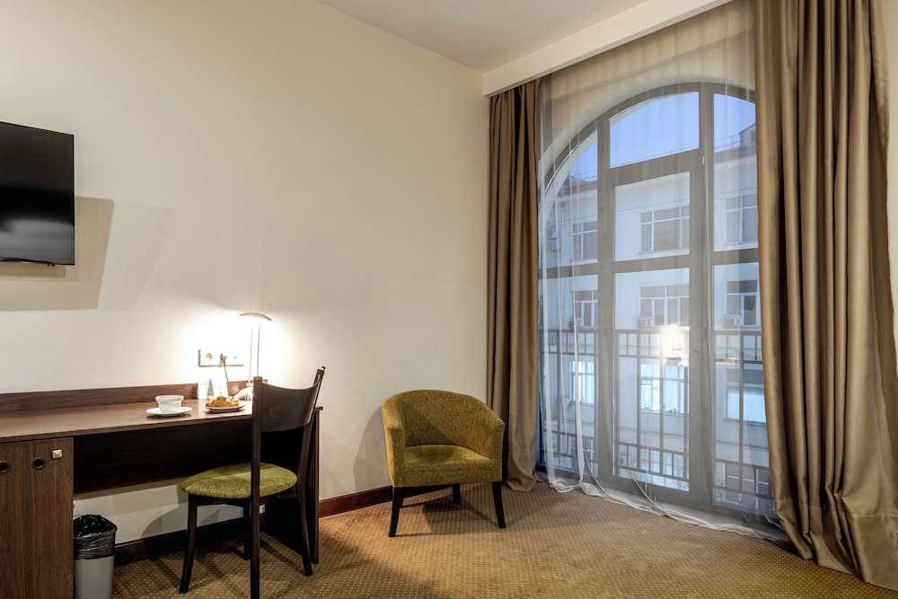 Citrus Hotel