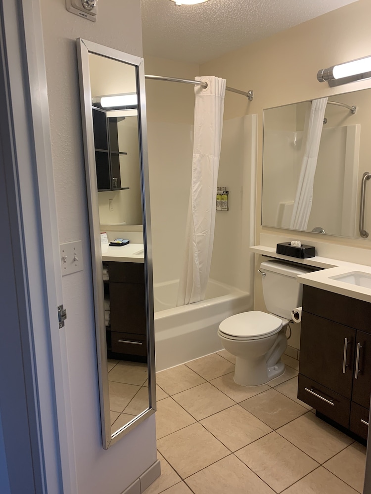 Candlewood Suites Fargo N. Dakota State University by IHG - photo 48
